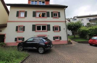 Haus kaufen in 75236 Kämpfelbach, Einziehen und Wohlfühlen - modernisiertes 2-Familienhaus