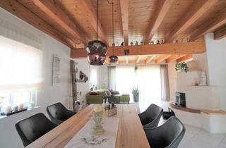Haus kaufen in 75236 Kämpfelbach, Schöner Wohnen - modernisiertes 2-Familienhaus mit Charisma