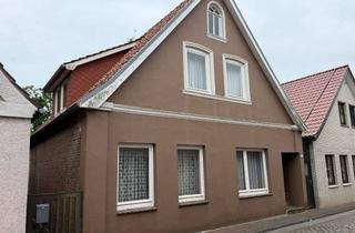 Haus kaufen in Poststraße 37, 21785 Neuhaus, Ihr neues Ferien/-Wohnhaus direkt am Neuhauser Kanal? Ehemaliges Wohn- und Geschäftshaus im Ferienor