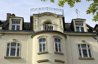 Anlageobjekt in 69121 Handschuhsheim, Denkmalgeschützter Altbaujuwel als Kapitalanlage - Vermietete 4-Zimmer-Wohnung in Handschuhsheim
