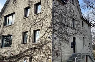 Anlageobjekt in 24220 Flintbek, Mehrfamilienhaus mit vier Wohneinheiten auf tollem Grundstück in bester Lage von Flintbek