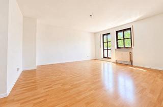 Anlageobjekt in 81673 Berg am Laim, Über den Dächern von Berg am Laim – 3-Zimmer-Wohnung mit Dachterrasse & Balkon