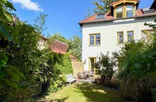 Haus kaufen in 13503 Berlin, Viel Platz für die ganze Familie: Modernes Reiheneckhaus in gefragter Lage von Berlin-Heiligensee