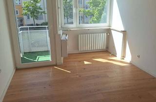 Wohnung kaufen in Einsteinstraße 185, 81677 Bogenhausen, Frisch renovierte 3-Zimmer-Wohnung (55 qm) mit Klimaanlage, neuer EBK, neuem Bad in Bestlage