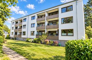 Wohnung kaufen in 25469 Halstenbek, Gepflegte 3-Zimmer-Eigentumswohnung mit Süd-Loggia & Garage in zentraler Lage von Halstenbek