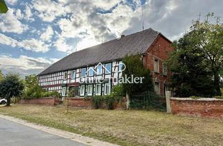 Haus kaufen in 29485 Lemgow, Historischer Dreiseitenhof mit Baugenehmigung für Wohnen & Gästebetrieb am Grünen Band
