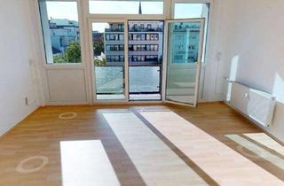 Wohnung mieten in M 12, 68161 Innenstadt, Große 2 Zimmer-Wohnung in der Innenstadt / Wasserturm mit BALKON