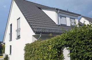 Haus mieten in 91315 Höchstadt, Modernes EFH (120 m²) mit Südterrasse und Garage