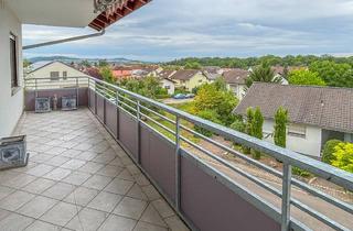 Wohnung kaufen in 69168 Wiesloch, Wohlfühlen mit Weitblick: Gepflegte 3-Zimmer-Wohnung mit zwei Balkonen