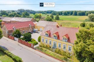 Bauernhaus kaufen in 12529 Schönefeld, Anwesen mit Geschichte und Perspektive – Hofensemble mit Pool und weitläufigem Grundstück