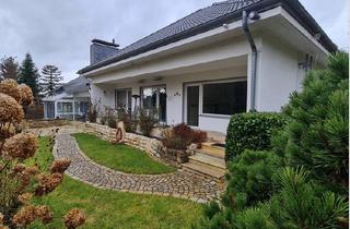 Villa kaufen in 56170 Bendorf, High Class Living, Traumhafte Villa mit Pool und großem Garten