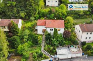 Haus kaufen in 97218 Gerbrunn, Viel Platz für Ihre Wohnideen – charmantes Zweifamilienhaus mit großem Grundstück und Doppelgarage