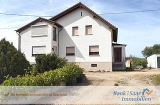 Einfamilienhaus kaufen in 66625 Nohfelden, Großzügiges Wohnhaus mit Garage, 2 Wohneinheiten und großem Grundstück in Nohfelden-Gonnesweiler