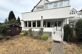 Wohnung kaufen in 65760 Eschborn, Eschborn - Eschborn: Großzügigkeit und ein außergewöhnliches Wohngefühl für Paare oder die kleine Familie