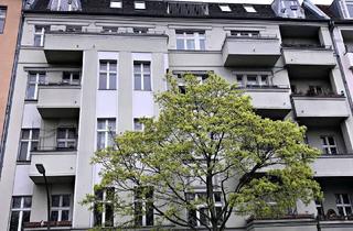 Wohnung kaufen in 10589 Charlottenburg, Provisionsfreie 2 Zimmer Wohnung im ruhigen Berliner Altbau