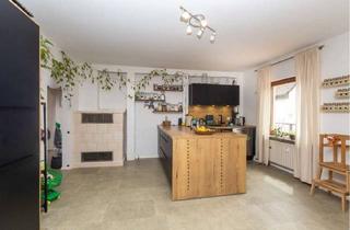 Wohnung kaufen in 97320 Mainstockheim, Komfortables Wohnen auf einer Ebene – 4-Zimmer-Erdgeschosswohnung mit Garten und offenem Wohnbereich