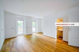 Wohnung kaufen in 12209 Lichterfelde, IMMOBERLIN.DE - Toplage! Komfortable Altbauwohnung mit Terrassen, Garten & großem Wintergarten