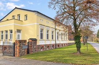 Wohnung mieten in Steinhöfeler Str. 25, 15518 Steinhöfel, 2,5-Zimmer-Hochparterrewohnung auf Vierseitenhof 30 Minuten von Tesla Gigafactory