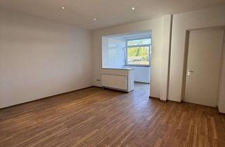 Wohnung mieten in Freiherr-Vom-Stein-Straße 11, 66763 Dillingen, Großzügige 5 ZKB Wohnung EIGENER GARTEN| 2 Bäder | EG | Dillingen