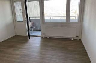 Wohnung mieten in Kaiserallee 15, 76133 Weststadt, 1-Zimmer-Wohnung mit Balkon in der Karlsruher Weststadt