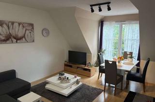 Wohnung mieten in Schönbachstraße 68, 86154 Oberhausen, Hell, großzügig und mit besonderem Charme – 1-Zimmer-Dachgeschossapartment in Augsburg