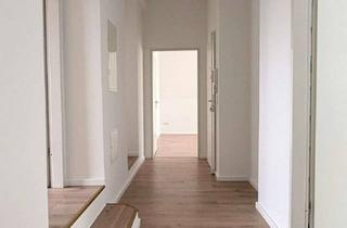 Wohnung mieten in Borstellstraße 10, 12167 Steglitz, Provisionsfrei! Helle 3-Zimmer Dachgeschosswohnung mit Balkon in Berlin-Steglitz