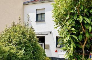 Haus mieten in 69126 Heidelberg, Wohnen auf mehreren Ebenen – Charmantes Splitlevel-Reihenhaus mit Terrasse & Garten in Heidelberg