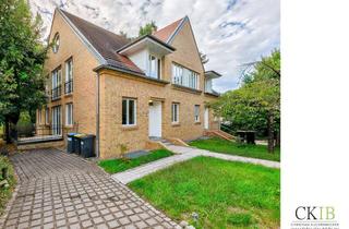 Doppelhaushälfte kaufen in 14532 Stahnsdorf, großzügige 282m² Doppelhaushälfte auf eigenem 723m² Grundstück, Stahnsdorf ruhige und grüne Lage