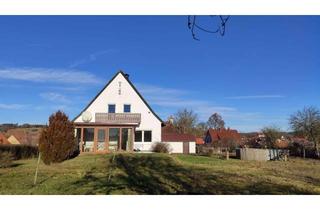 Haus kaufen in 91601 Dombühl, Gepflegtes EFH in ruhiger Ortsrandlage: Großes Grundstück in Dombühl (bezugsfrei ab Dezember)