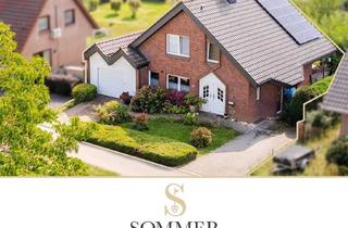 Einfamilienhaus kaufen in 47551 Bedburg-Hau, Freistehendes Einfamilienhaus mit Garage, Garten und Photovoltaikanlage