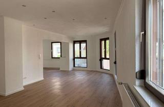 Haus mieten in 76744 Wörth, Sehr schön renoviertes Einfamilienhaus mit Nebengebäude und kleinem Garten