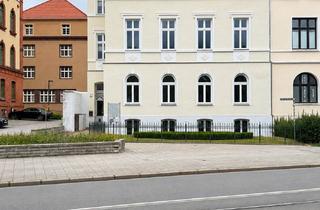 Gewerbeimmobilie kaufen in Sankt-Georg-Straße 110, 18055 Stadtmitte, Wohn- oder Geschäftshaus mit fünf Etagen in zentraler Lage