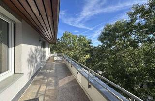 Wohnung kaufen in Konrad-Adenauer-Straße 2/1, 69469 Weinheim, Renovierte 4-ZKB mit Terrasse und Balkon ins Grüne, EBK, 2 Stellplätze - bezugsfrei, provisionsfrei