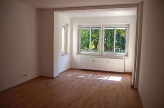 Wohnung mieten in 04564 Böhlen, Sanierte 4-Zimmer-Wohnung mit Balkon in Böhlen