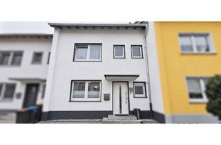 Reihenhaus kaufen in 44577 Castrop-Rauxel, Familienleben am Grutholz: Großes, modernisiertes Reihenhaus mit 162 m² und Garten, provisionsfrei