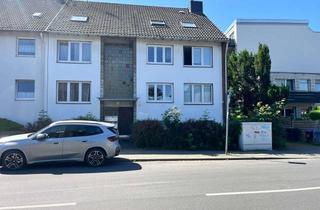 Mehrfamilienhaus kaufen in 40627 Vennhausen, Mehrfamilienhaus mit 7 Garagen und Entwicklungspotenzial in Düsseldorf