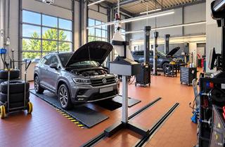 Immobilie kaufen in 21423 Winsen, Exklusive Autohaus- & Werkstattimmobilie – repräsentativer Gewerbestandort