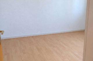 Wohnung mieten in Clara-Zetkin-Straße, 17033 Stadtgebiet West, Wohnen mit Charakter: 2-Zimmer-Wohnung in Neubrandenburg
