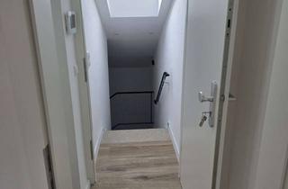 Wohnung mieten in Friedrich-Schofer-Straße 35, 71332 Waiblingen, Erstbezug nach Kernsanierung: Moderne, lichtdurchflutete 3-Zi.-Dachgeschosswhng. in ruhiger Toplage