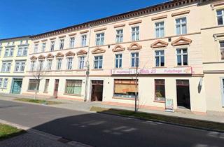 Wohnung mieten in Karl- Marx-Straße 24, 19322 Wittenberge, 6-Zimmer-Altbauwohnung in guter Lage in Wittenberge mit Stellplatz und Gartennutzung