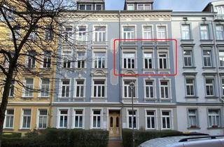 Wohnung mieten in Feldstr. 28, 18057 Kröpeliner Tor-Vorstadt, 2-Raum-Wohnung, Innenstadtlage am Park, sanierter Altbau mit Balkon und Einbauküche