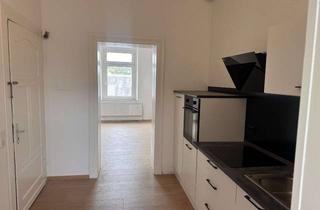 Wohnung mieten in Hauptstraße 57, 42349 Cronenberg, Erstbezug nach Renovierung, 2 Zimmer,EBK, Bad, im Zentrum von Cronenberg