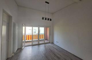 Wohnung mieten in Im Schwarzenbach 67, 79576 Weil am Rhein, Helle 2 Zimmer Wohnung mit Balkon | 56m²