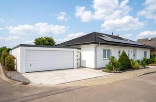 Haus kaufen in 77963 Schwanau, Hochwertiger Winkelbungalow mit Pool in bester Lage von Ottenheim