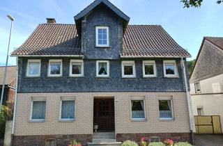 Haus kaufen in 37627 Heinade, Gepflegtes Wohnhaus mit großzügigem Raumangebot, Kamin und schönem Garten