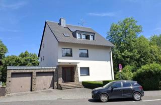 Haus kaufen in 50829 Bocklemünd/Mengenich, Zweifamilienhaus mit 9 Zimmern