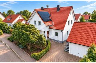 Haus kaufen in 89335 Ichenhausen, ***Ihr neues Zuhause in Oxenbronn – großzügige DHH mit Garten, Garage & PV-Anlage