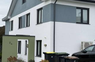 Haus mieten in 51789 Lindlar, Viel Freiraum: Großzügiges Doppelhaus in Lindlar