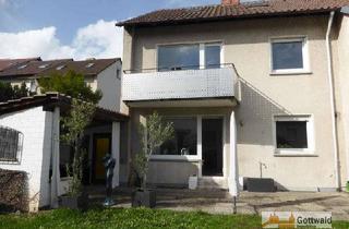 Haus mieten in 73732 Esslingen, Esslingen St. Bernhardt: Reiheneckhaus mit sonniger Terrasse und überdachter Gartenlounge!