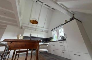 Wohnung mieten in 90453 Nürnberg, Lichtdurchflutete Maisonettewohnung in repräsentativer Jugendstilvilla